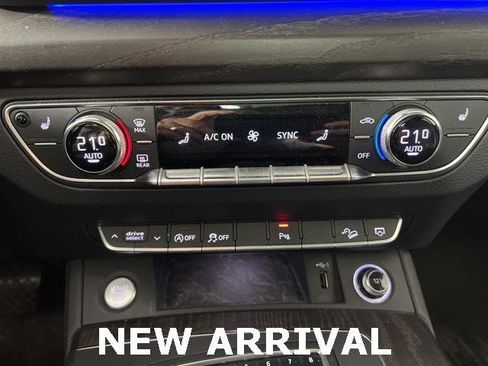 Used 2018 Audi Q5 Prestige w/ Prestige Package image 14