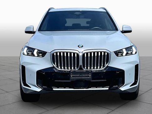 Certified 2026 BMW X5 xDrive40i w/ M Sport Package AWD/4WD image 3