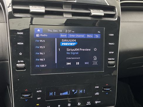 Used 2023 Hyundai Tucson SEL w/ Convenience Package image 18