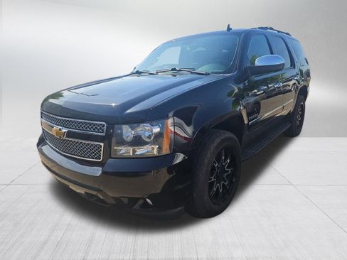 Used 2013 Chevrolet Tahoe LTZ AWD/4WD image 4