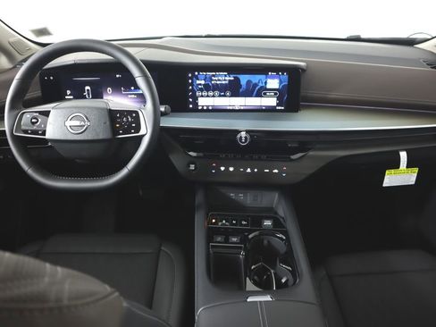 Certified 2025 Nissan Murano Platinum w/ Cargo Package image 24