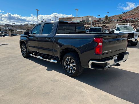 Used 2022 Chevrolet Silverado 1500 LT w/ Z71 Off-Road Package image 3