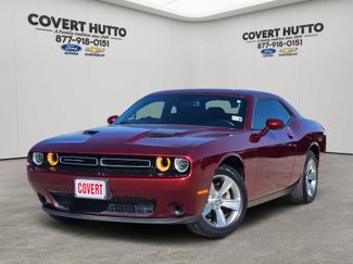 Used 2022 Dodge Challenger SXT RWD video 1