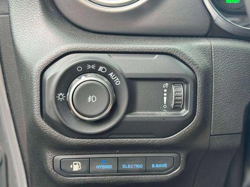 Used 2023 Jeep Wrangler Unlimited Rubicon 4xe w/ Dual Top Group AWD/4WD image 21