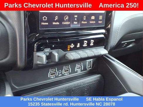 Used 2025 RAM 1500 Limited AWD/4WD image 7