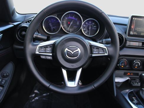 Used 2016 MAZDA MX-5 Miata Club image 24