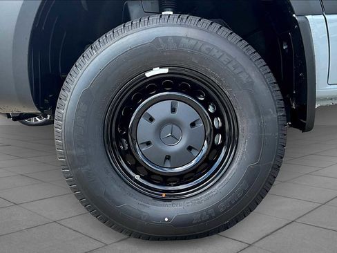 New 2025 Mercedes-Benz Sprinter 2500 image 11