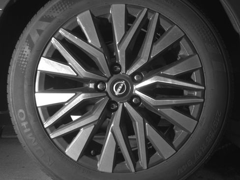 Used 2025 Nissan Altima 2.5 SV image 15