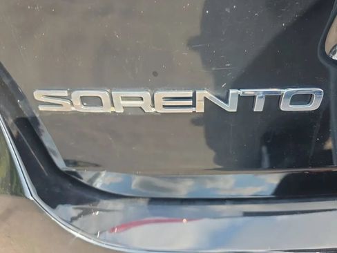 Used 2020 Kia Sorento S AWD/4WD image 16