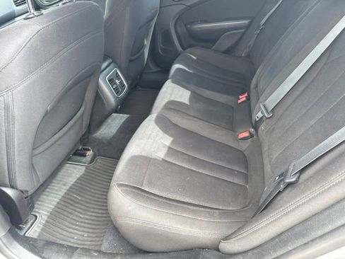 Used 2015 Chrysler 200 Limited w/ Convenience Group FWD image 11