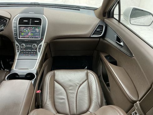 Used 2016 Lincoln MKX Reserve w/ Cargo Utility Package AWD/4WD image 31