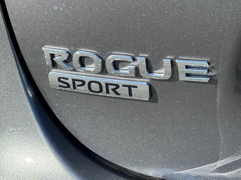 Used 2022 Nissan Rogue Sport SL image 28
