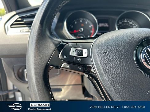 Used 2021 Volkswagen Tiguan SE R-Line FWD image 22