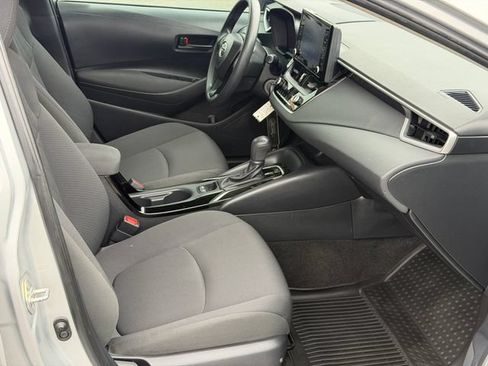 Used 2022 Toyota Corolla LE FWD image 19