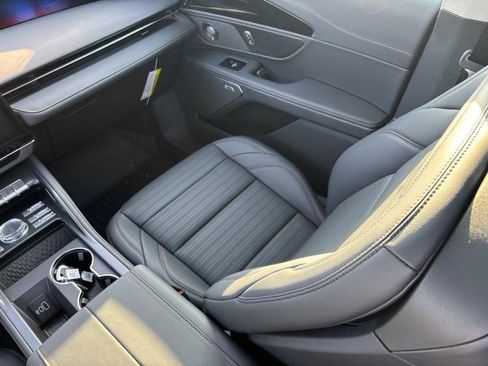 New 2026 Lincoln Nautilus Reserve w/ Jet Appearance Package image 14