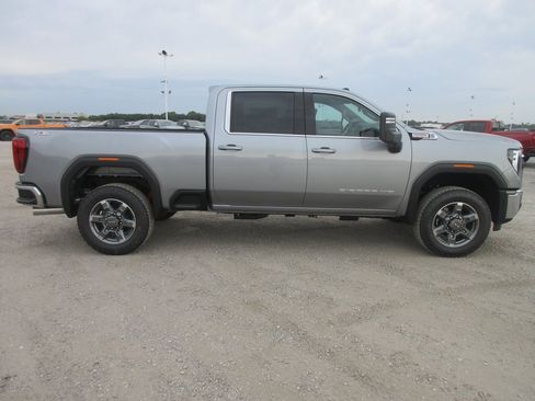 New 2026 GMC Sierra 2500 SLE w/ SLE Value Package; image 3