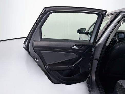Used 2025 Volkswagen Jetta SE FWD image 28
