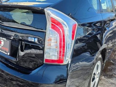 Used 2014 Toyota Prius Four image 39