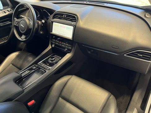 Used 2019 Jaguar F-PACE Premium AWD/4WD image 39