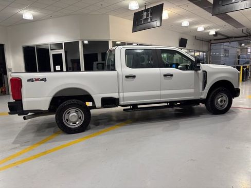 Used 2023 Ford F250 XL w/ XL Driver Assist Package AWD/4WD image 8