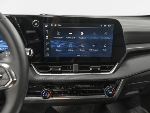 Used 2026 Chevrolet Equinox LT w/ Convenience Package II FWD image 22