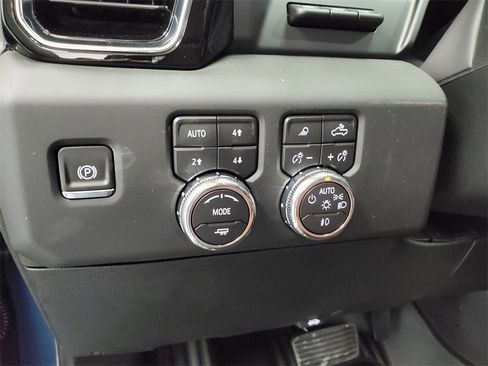 New 2026 GMC Sierra 1500 Denali Ultimate image 13