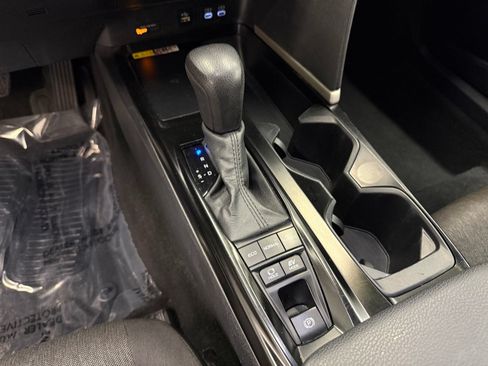 Used 2025 Toyota Camry LE FWD image 15