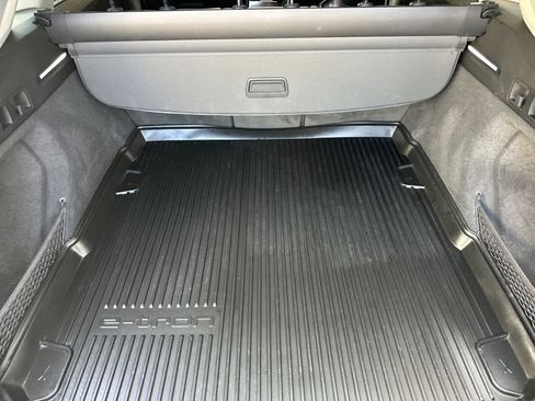 Used 2024 Audi Q8 e-tron Prestige w/ Prestige Package image 15