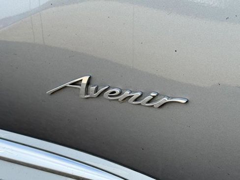 Used 2023 Buick Envision Avenir image 12