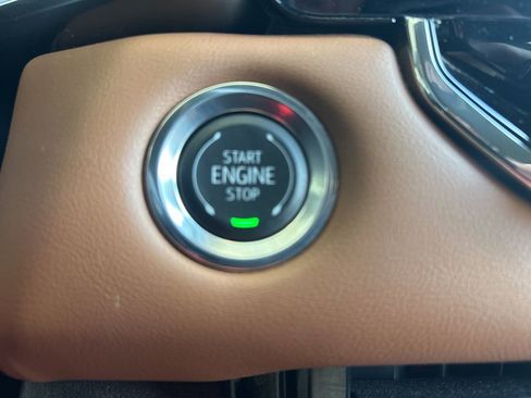 Used 2025 GMC Canyon AT4 w/ AT4 Premium Package AWD/4WD image 19