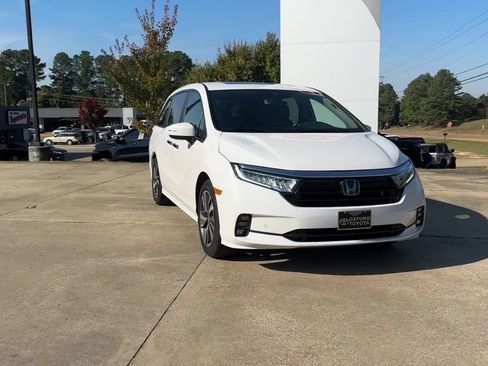 Used 2023 Honda Odyssey Touring image 8