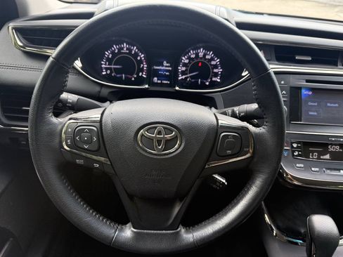 Used 2013 Toyota Avalon XLE FWD image 24