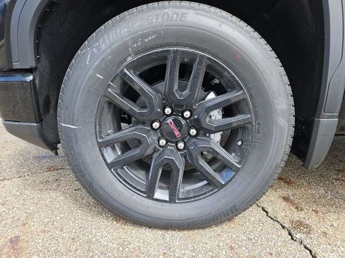 New 2026 GMC Sierra 1500 Elevation w/ Elevation Premium Package AWD/4WD image 9