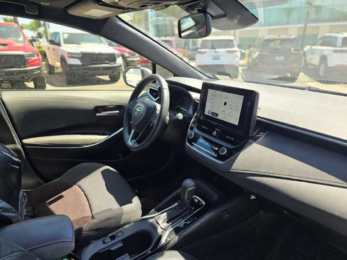 Used 2023 Toyota Corolla SE w/ SE Package FWD image 28
