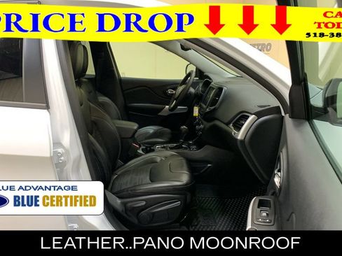 Used 2022 Jeep Cherokee Latitude w/ Sun & Sound Group AWD/4WD image 11