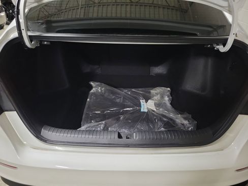 Used 2024 Honda Accord Sport image 9