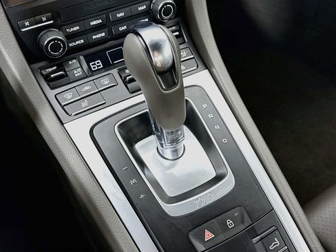 Certified 2024 Porsche 718 Cayman RWD image 19