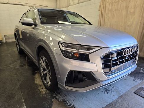 Used 2020 Audi Q8 Premium Plus w/ Premium Plus Package AWD/4WD image 4