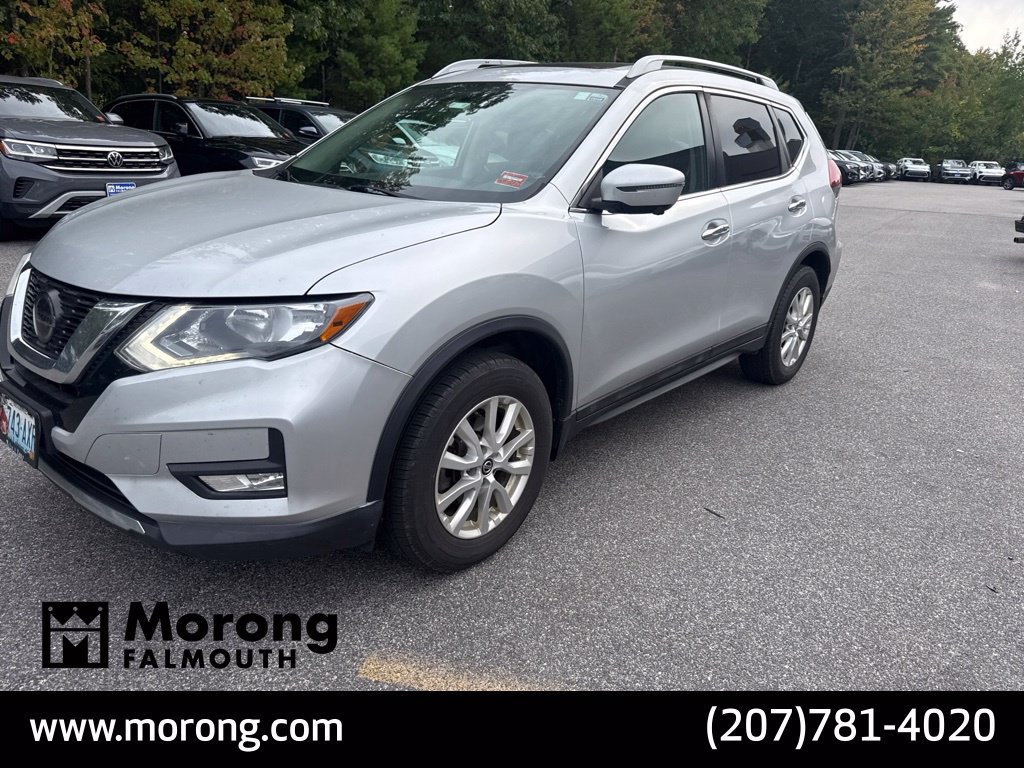 Used 2018 Nissan Rogue SV w/ Sun & Sound Touring Package AWD/4WD image 11