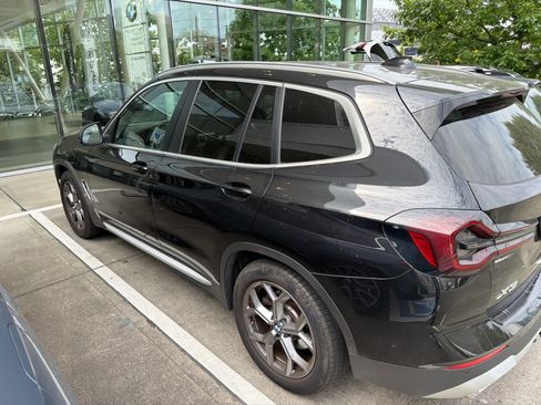 Used 2024 BMW X3 xDrive30i w/ Premium Package AWD/4WD image 2