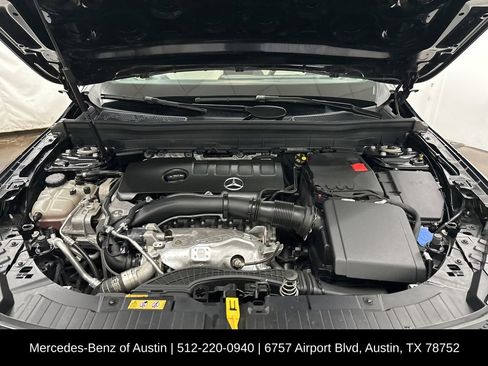 Used 2022 Mercedes-Benz GLB 250 4MATIC w/ AMG Line image 13