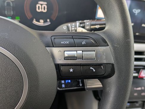 Used 2025 Hyundai Tucson Blue image 25