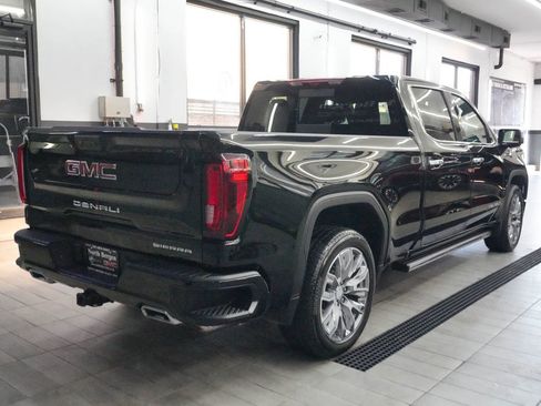 Used 2025 GMC Sierra 1500 Denali w/ Denali Reserve Package AWD/4WD image 8