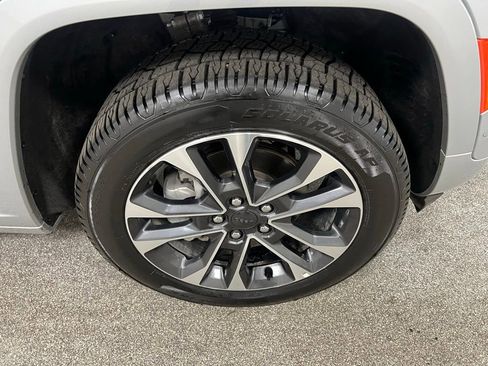 Used 2023 Jeep Grand Cherokee Overland image 22