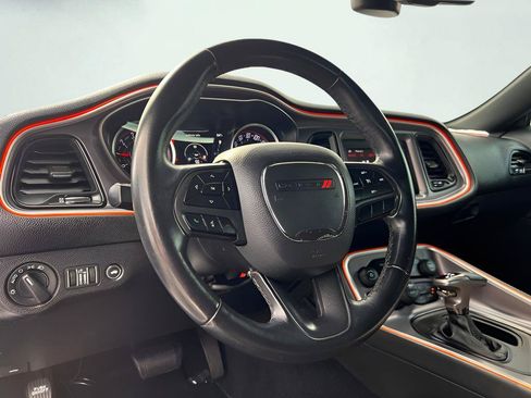 Used 2019 Dodge Challenger SXT RWD image 44