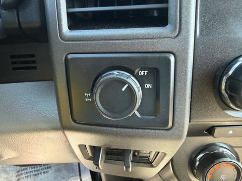 Used 2017 Ford F250 XL w/ Power Equipment Group AWD/4WD image 34