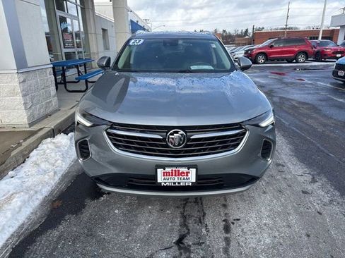 Used 2023 Buick Envision Essence image 2