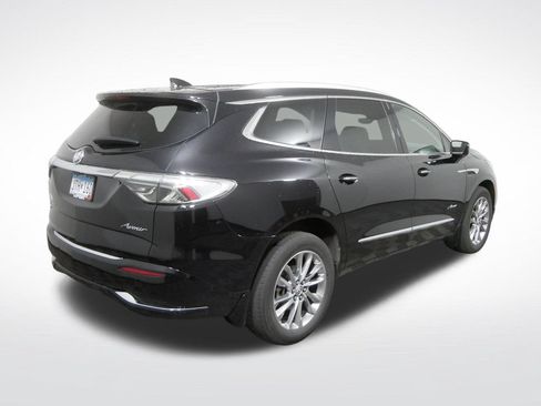 Used 2023 Buick Enclave Avenir w/ Avenir Technology Package AWD/4WD image 3