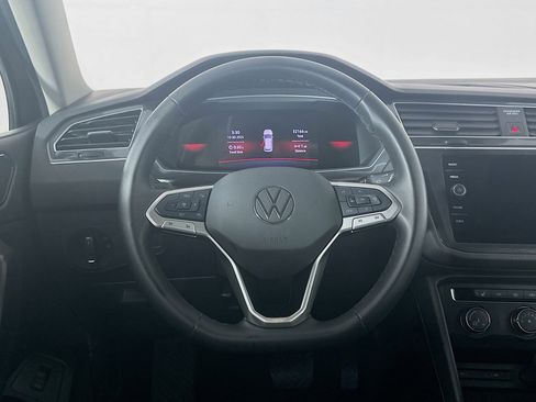 Used 2024 Volkswagen Tiguan Wolfsburg Edition image 18