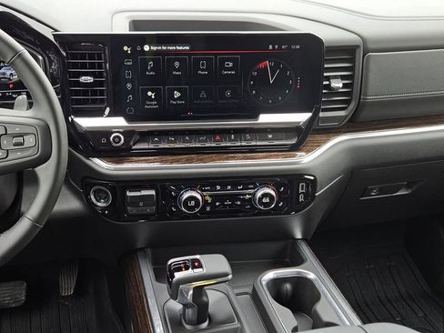 Used 2025 GMC Sierra 1500 Elevation w/ Elevation Premium Package image 31